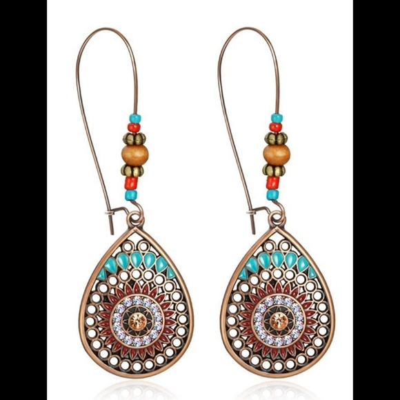 Jewelry - Gold boho/Aztec rhinestone dangle drop earrings